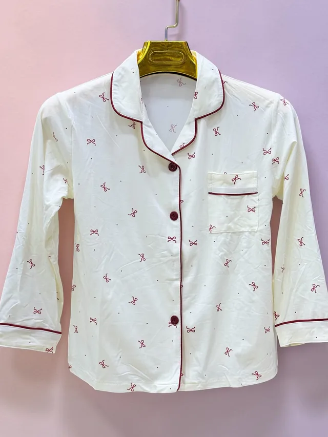 Pyjama enfant avec des neux